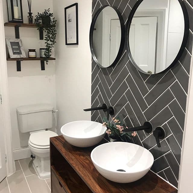 Square bathroom detail photo showing a finished feature by FP Bathrooms