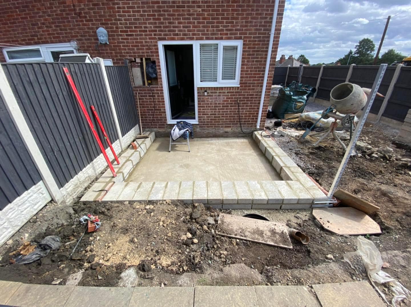 Concrete slab and build stage on a Leeds side extension project
